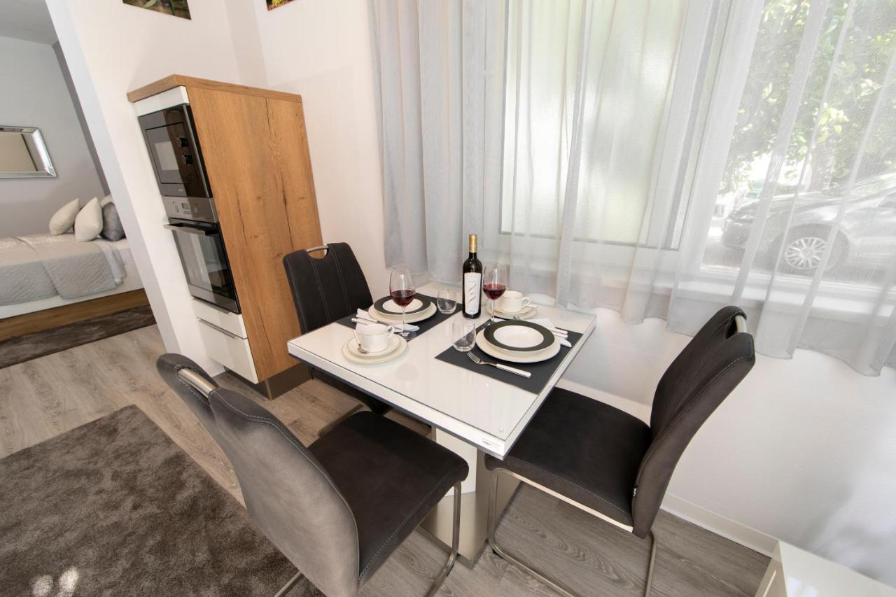 Apartments Ozrenka Тучепи Экстерьер фото